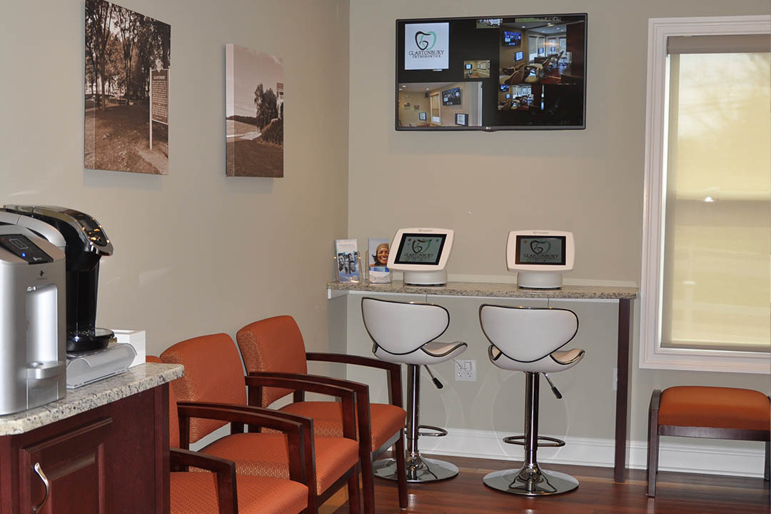 Glastonbury Orthodontics | Retainers, Orthodontic Appliances and Invisalign reg